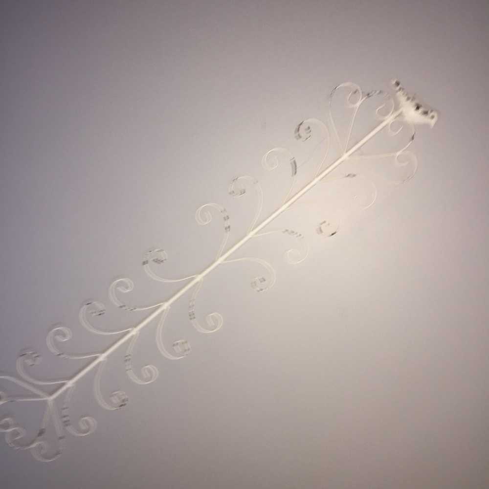 White Distressed Aged Iron Wall Display Anqitue Bird Scroll Weathered - Picture 2 of 4